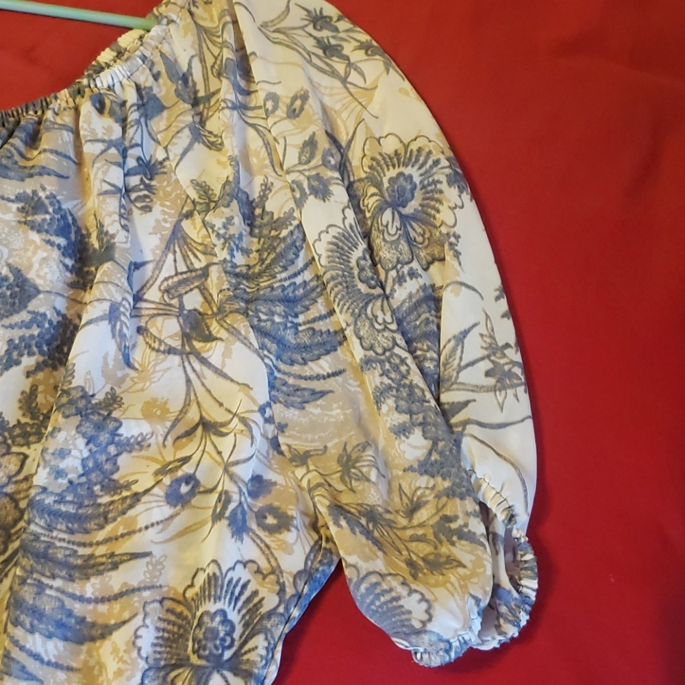 Blouse - Picture 3 of 4
